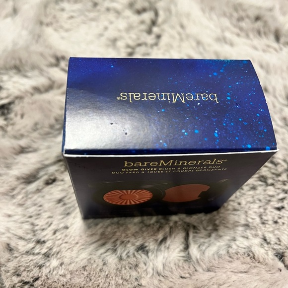 BareMinerals Limited Edition Holiday Glow Giver Blush and Blonzer Duo| New - Picture 3 of 8
